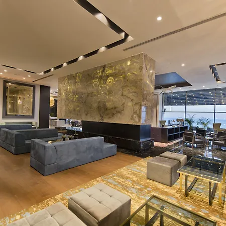 Hotel Ramada Plaza & 5*