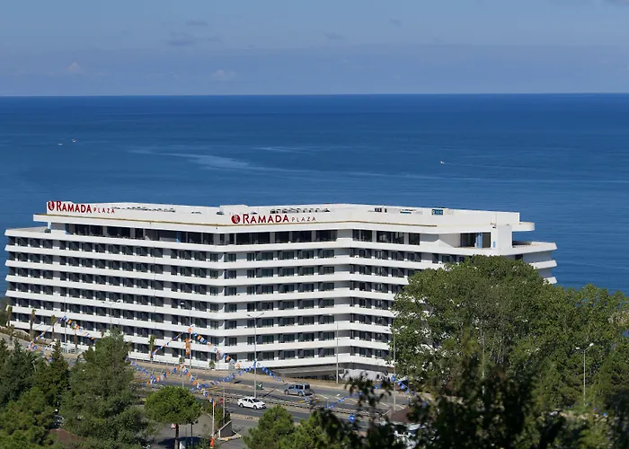 Ramada Plaza & 5* Trabzon