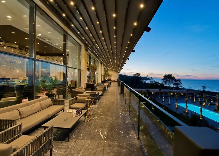 Ramada Plaza & Szálloda