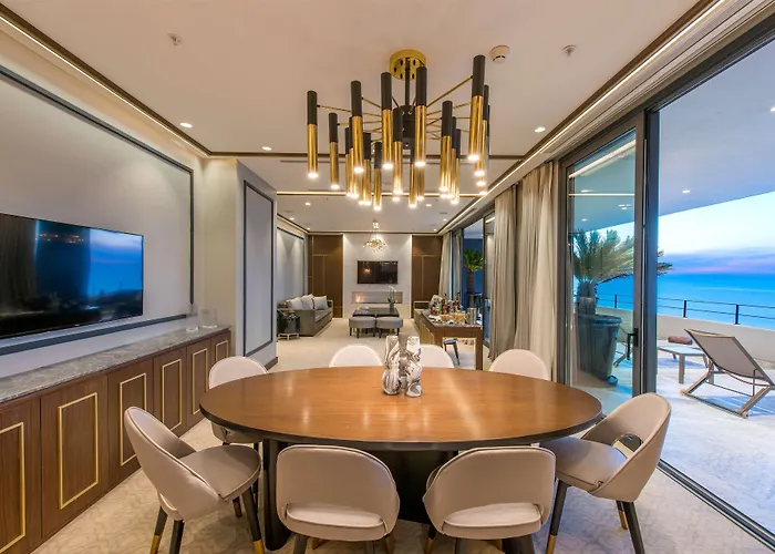 Ramada Plaza & Szálloda 5*