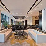 Ramada Plaza & 5*