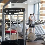 호텔 Ramada Plaza &