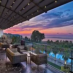 Ramada Plaza & 5* 트라존