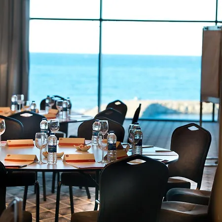 Ramada Plaza & Hotel 5*