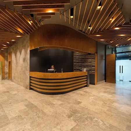 Hotel Ramada Plaza &