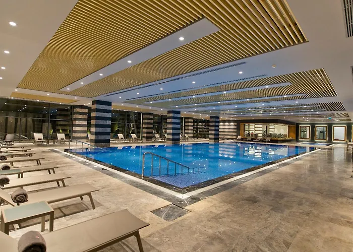 Ramada Plaza & 5* Trabzon