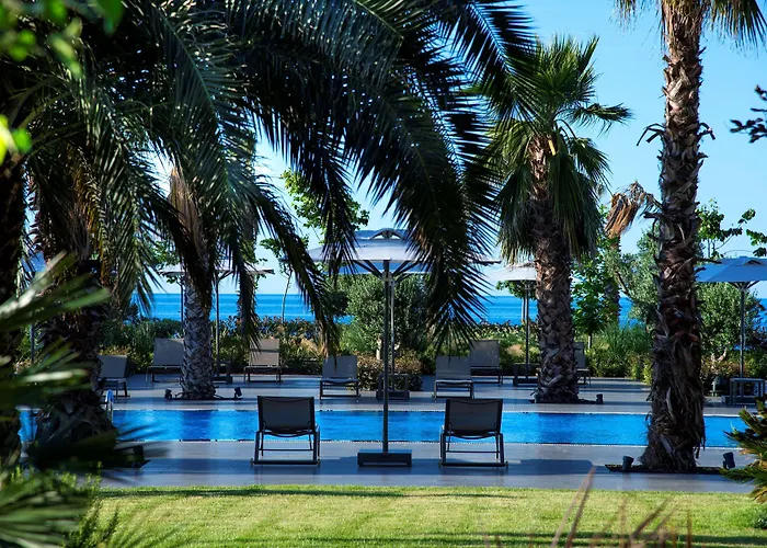 Hotel Ramada Plaza & 5*